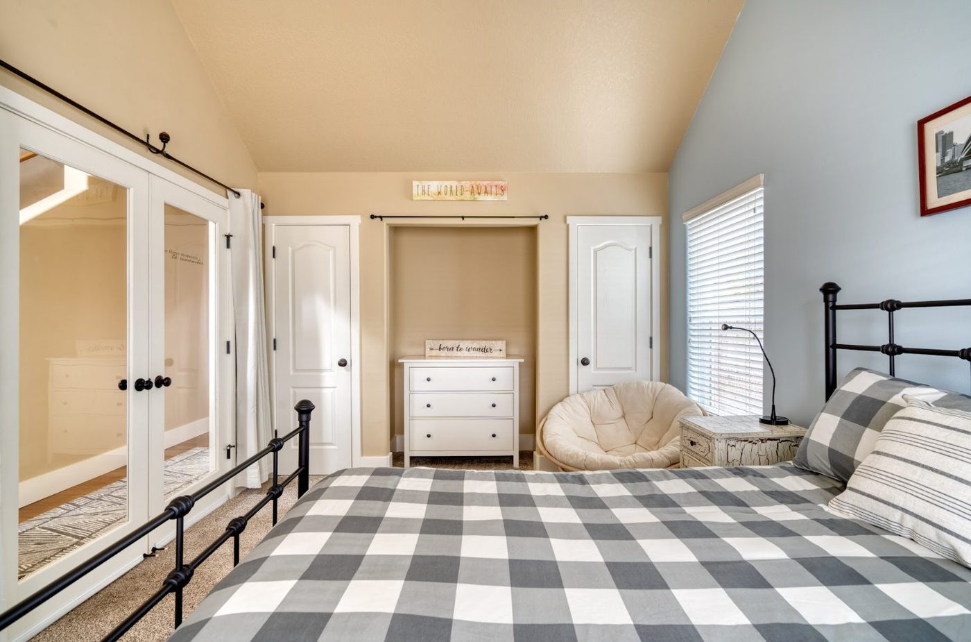 Second bedroom before refresh